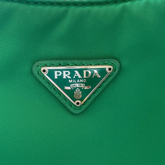 Re-Nylon Prada Re-Edition 2000 mini-bag - Picture 4 of 9